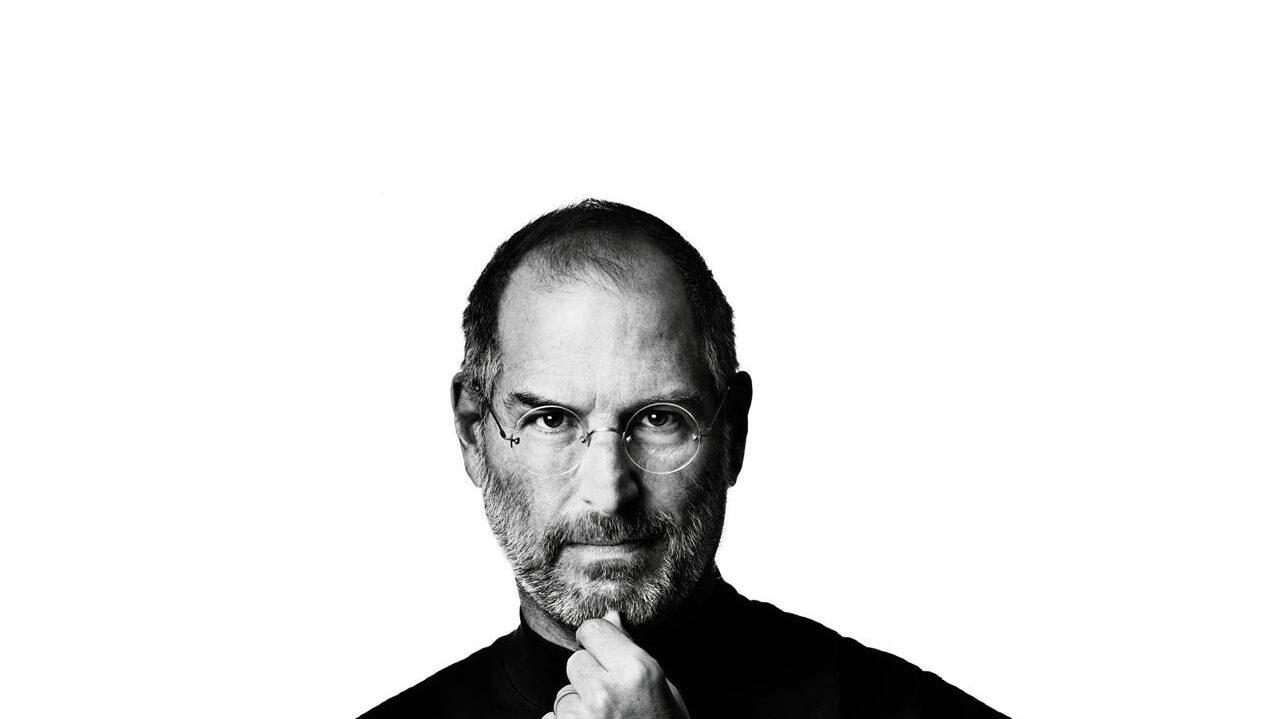 Quem foi Steve Jobs? Confira a biografia do cofundador da Apple