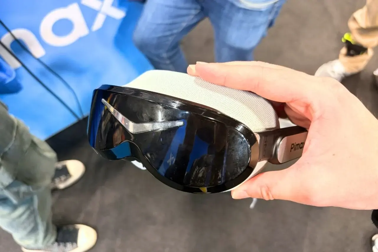 This Ludicrously Light Headset Restored My Passion for VR